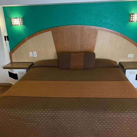 Hotel Villa De Madrid Мексико Сити Екстериор снимка