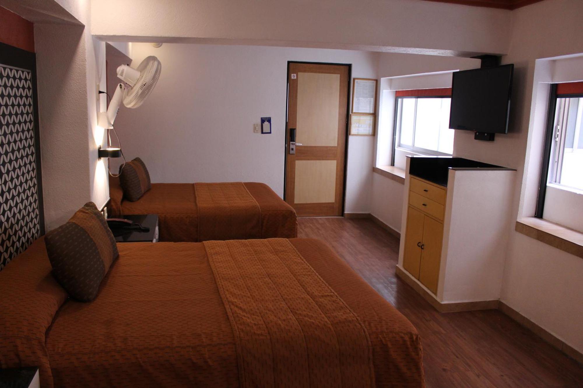 Hotel Villa De Madrid Мексико Сити Екстериор снимка