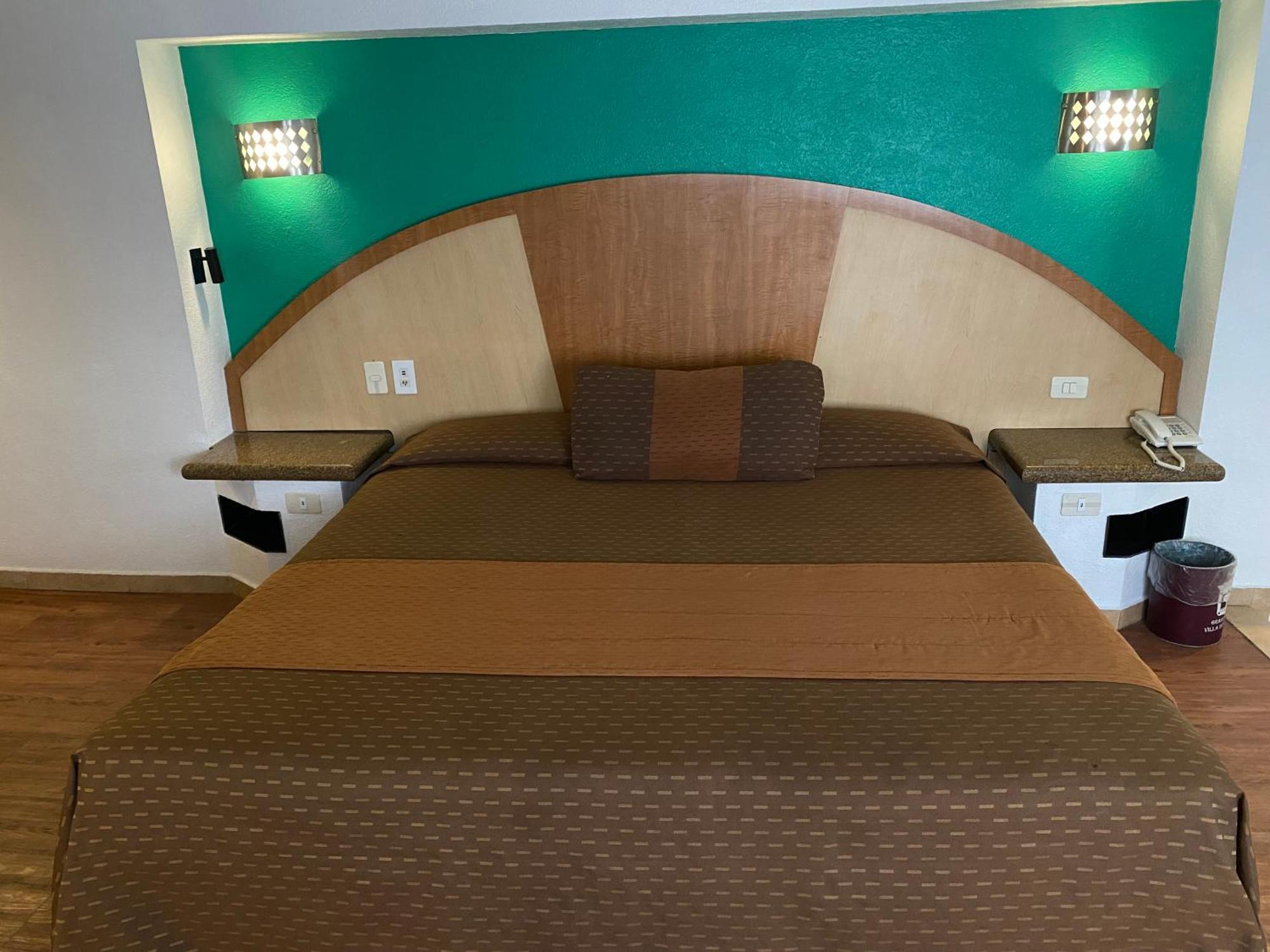Hotel Villa De Madrid Мексико Сити Екстериор снимка
