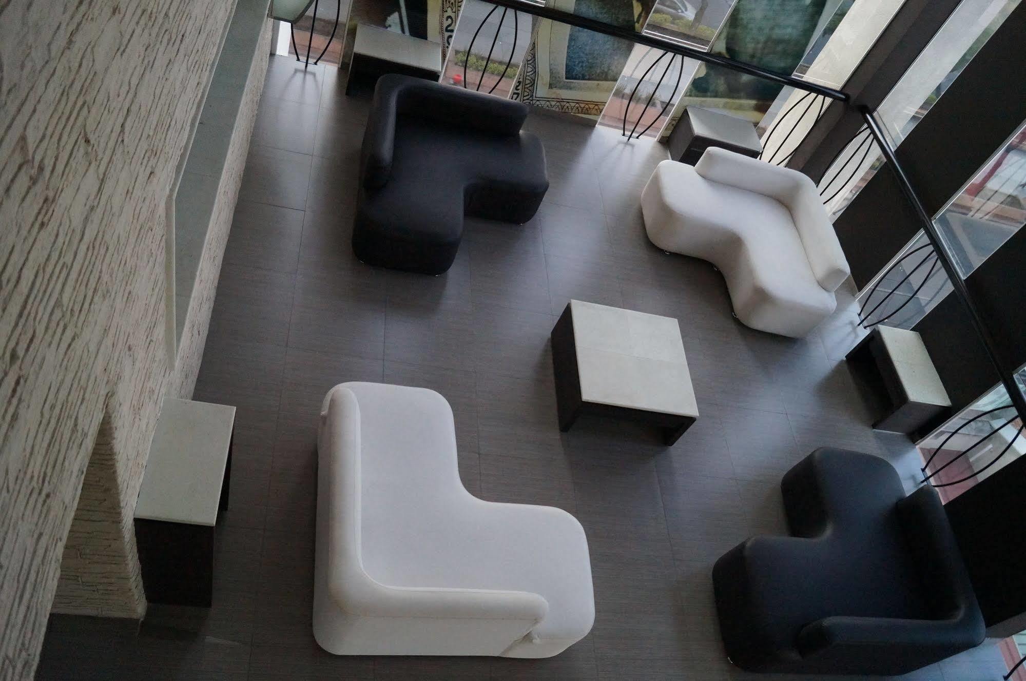 Hotel Villa De Madrid Мексико Сити Екстериор снимка