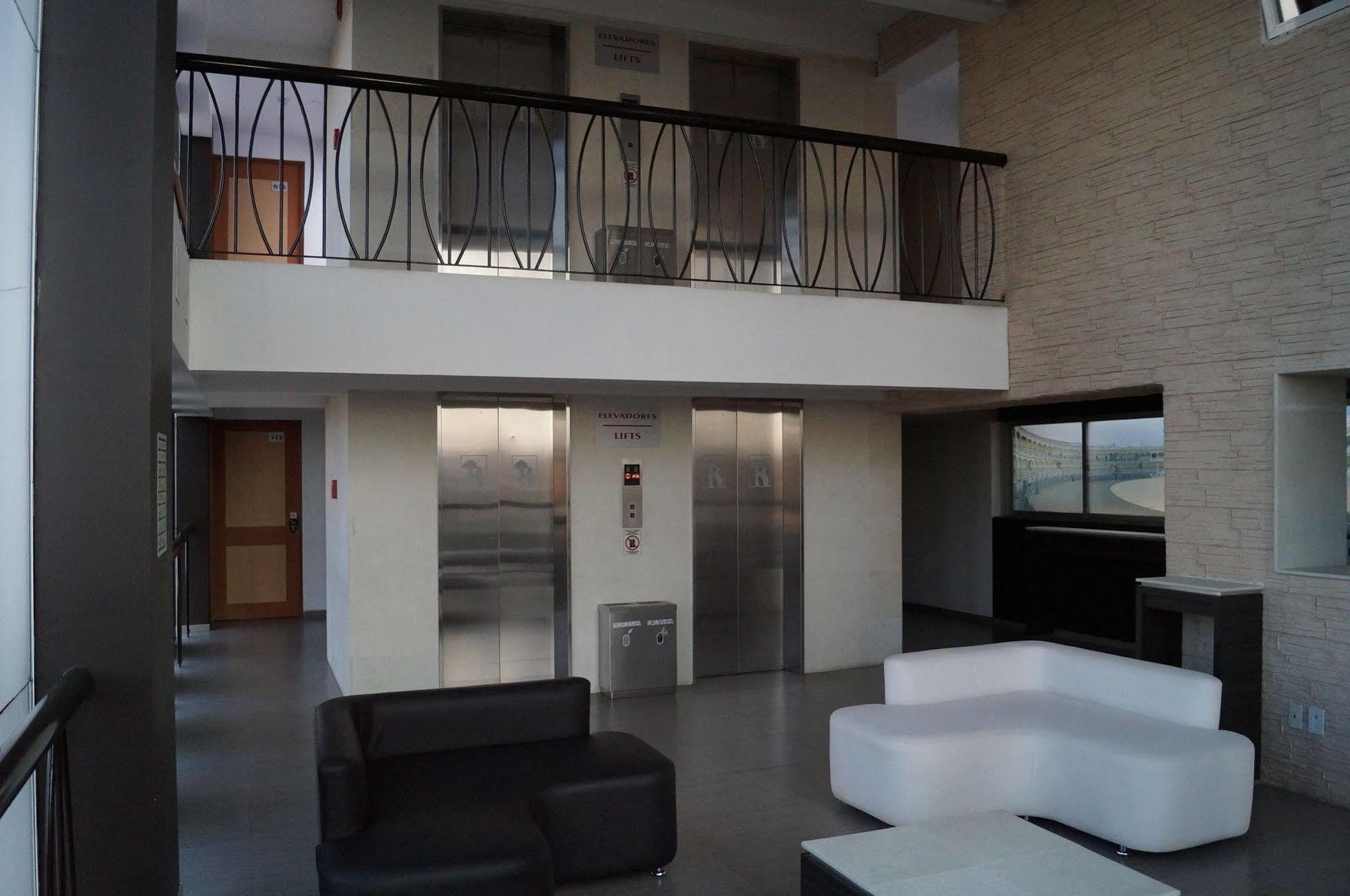 Hotel Villa De Madrid Мексико Сити Екстериор снимка