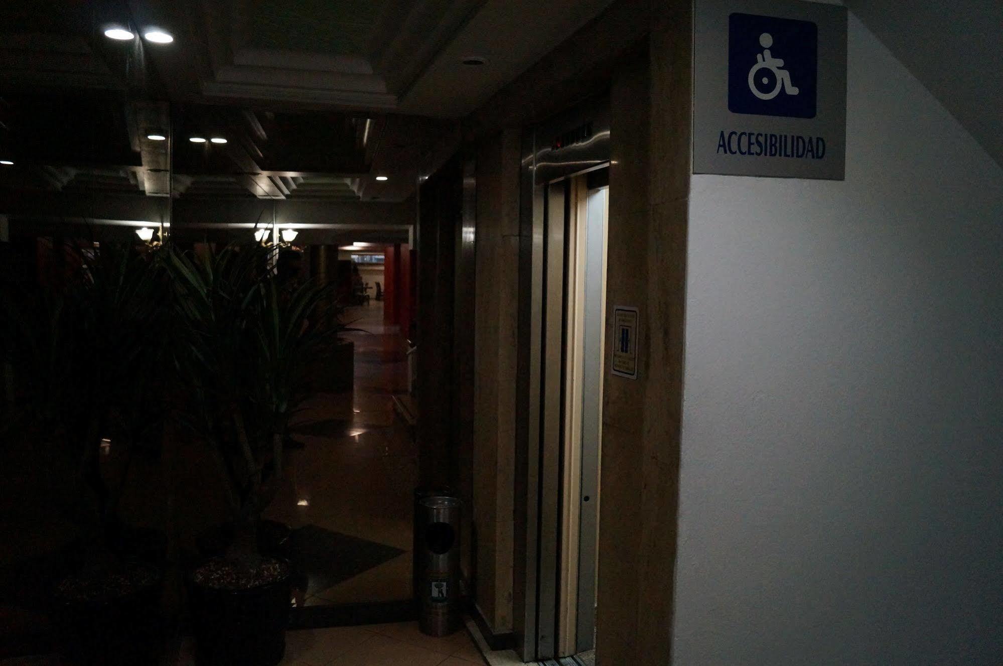 Hotel Villa De Madrid Мексико Сити Екстериор снимка